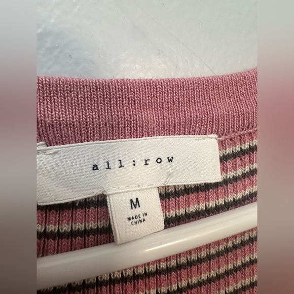 Elegant Pink Striped Midi Dress - Picture 3 of 5